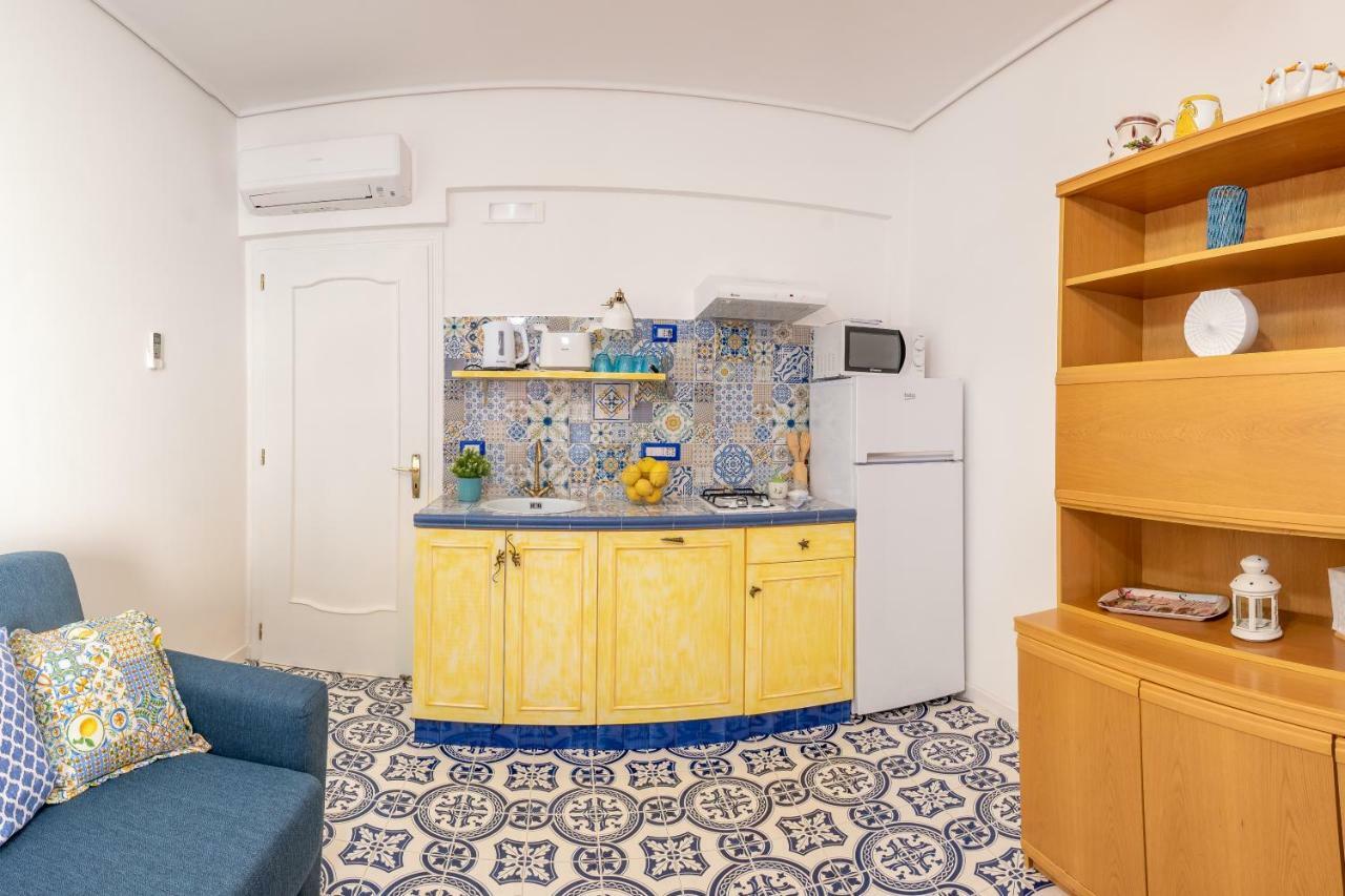 La Casetta Linda - New 2 Bedroom Apt In Sorrento With Seaview Terrace Εξωτερικό φωτογραφία