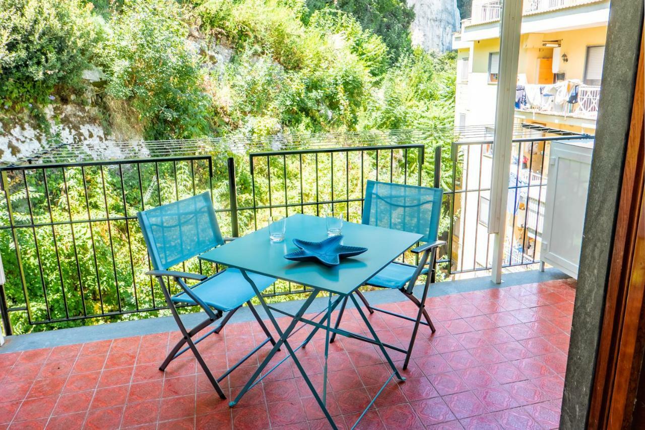 La Casetta Linda - New 2 Bedroom Apt In Sorrento With Seaview Terrace Εξωτερικό φωτογραφία