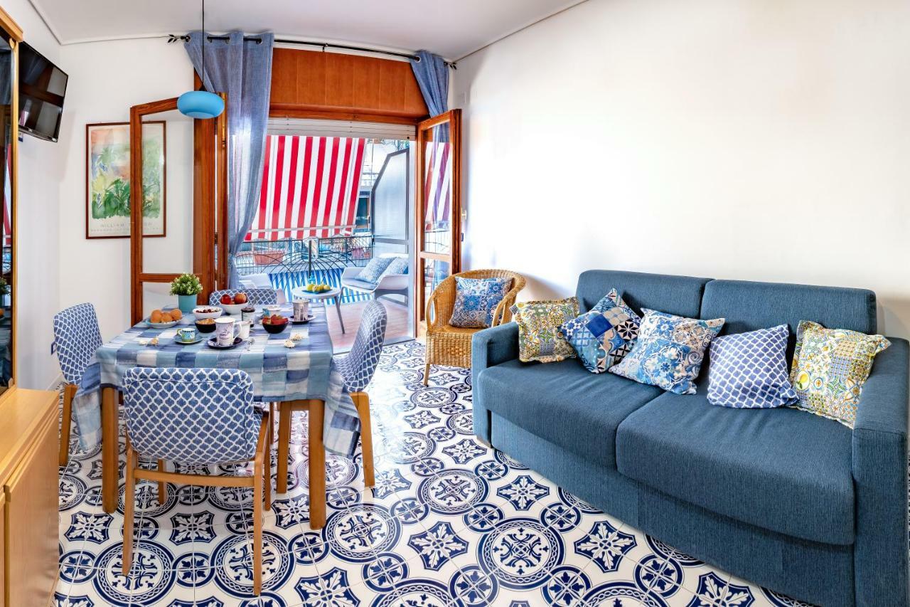 La Casetta Linda - New 2 Bedroom Apt In Sorrento With Seaview Terrace Εξωτερικό φωτογραφία