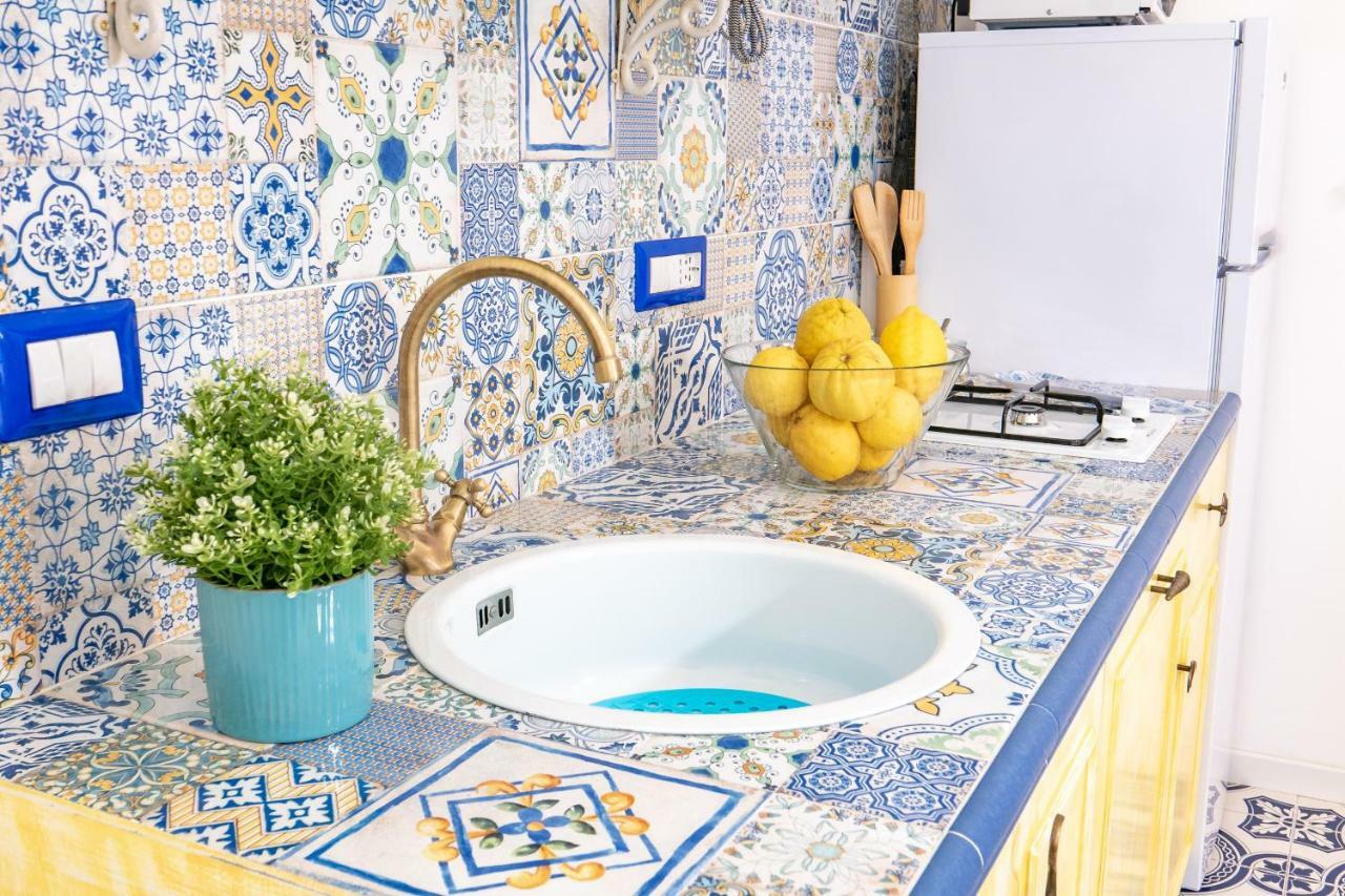 La Casetta Linda - New 2 Bedroom Apt In Sorrento With Seaview Terrace Εξωτερικό φωτογραφία