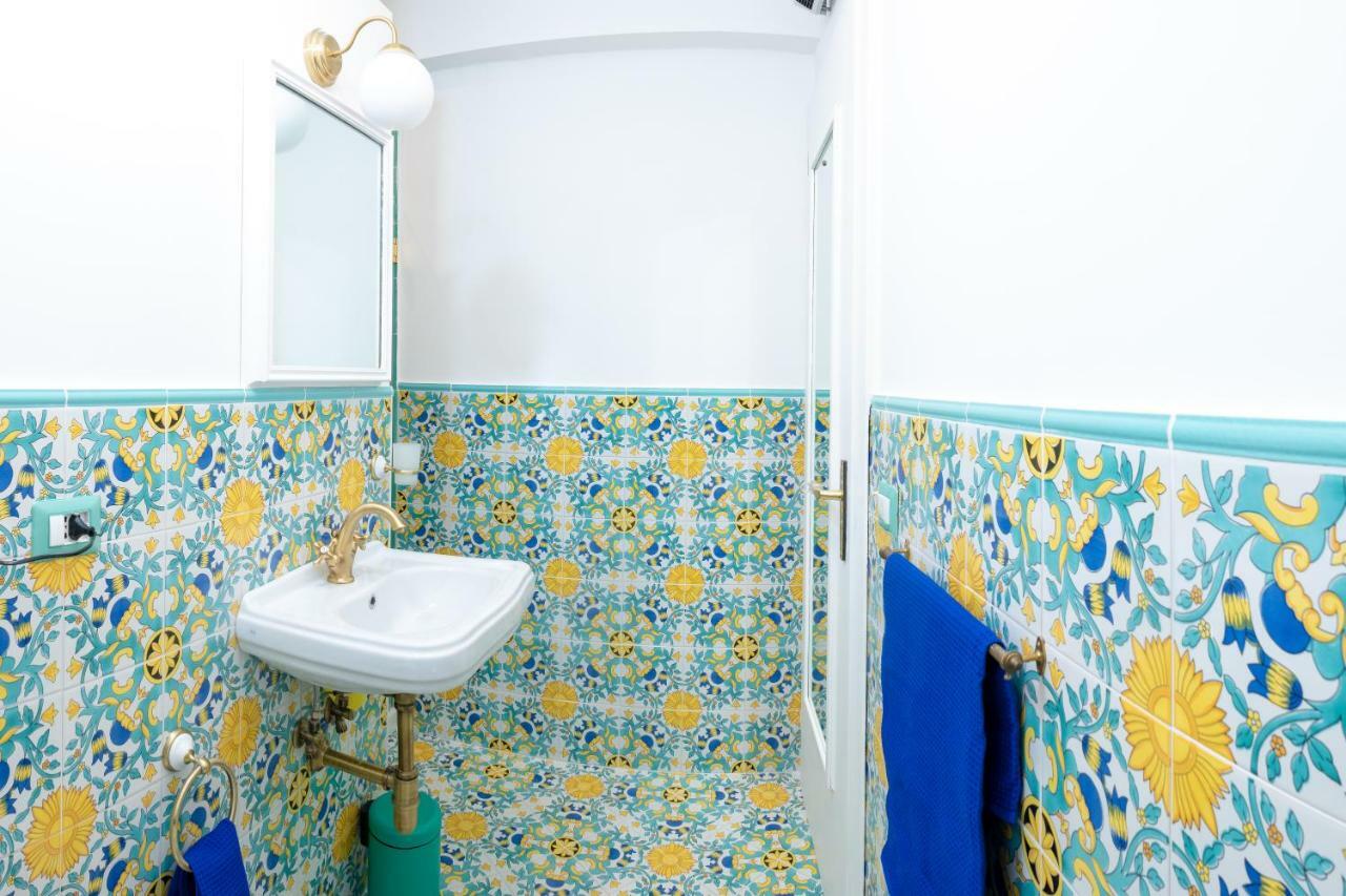 La Casetta Linda - New 2 Bedroom Apt In Sorrento With Seaview Terrace Εξωτερικό φωτογραφία